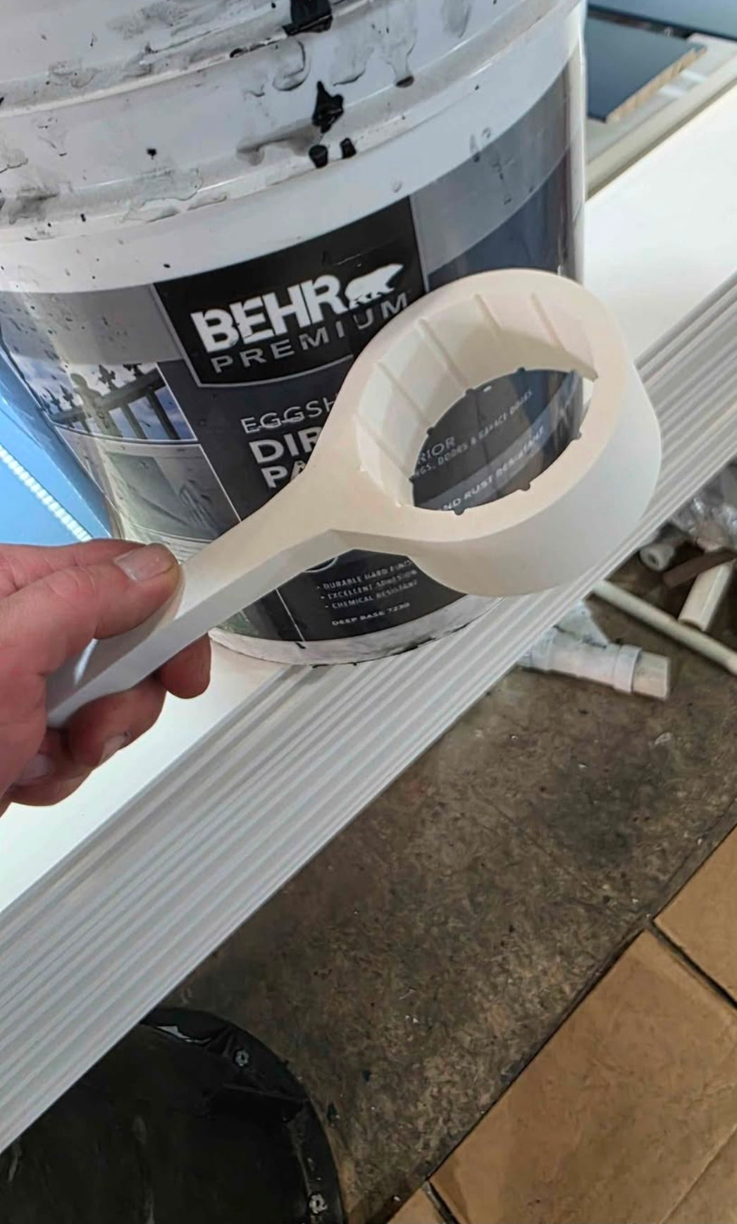 Behr 5 gallon paint can opener